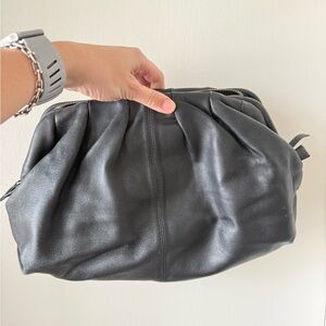 Uterque Black Leather Wristlet